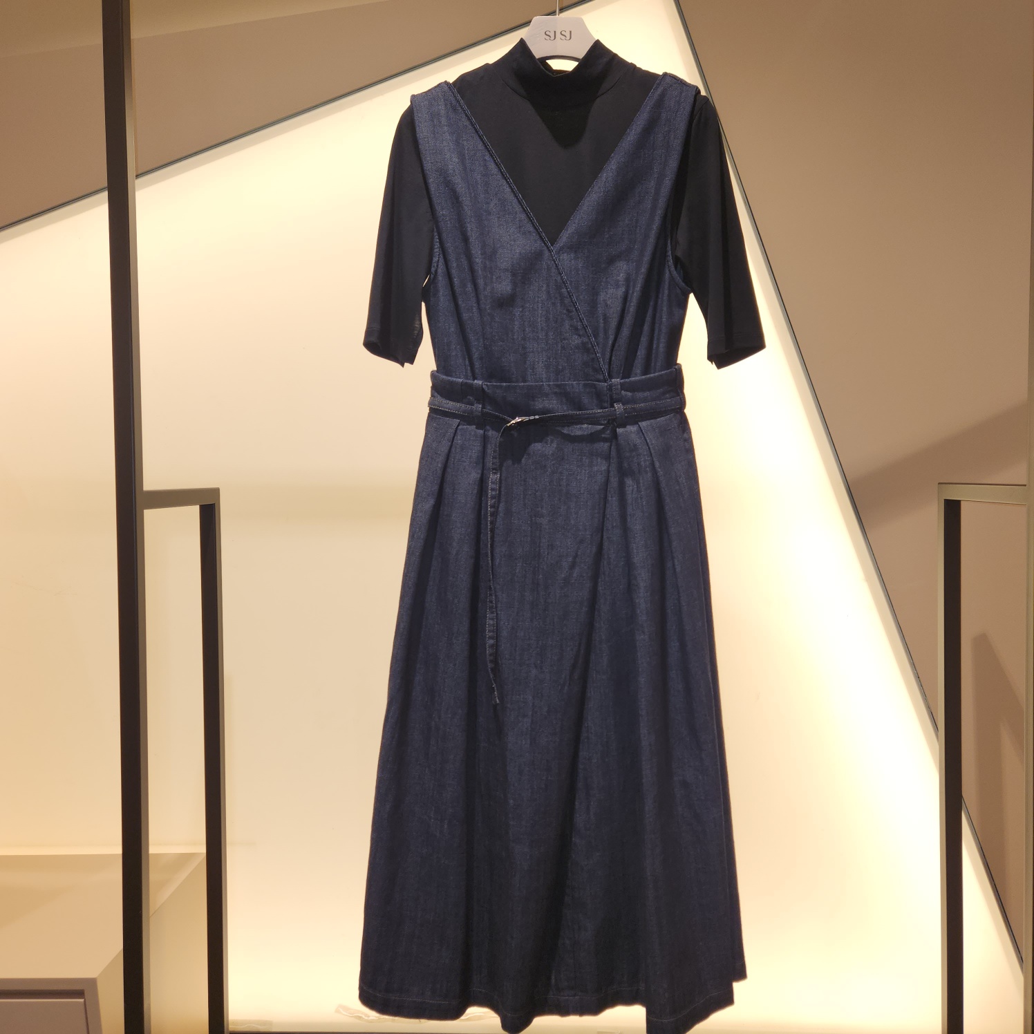 连衣裙SJ2E7-NOP305WP