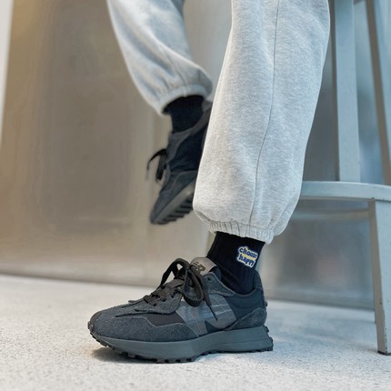 New Balance NB327全黑男女反毛皮中性复古低帮休闲跑步鞋U327WCD