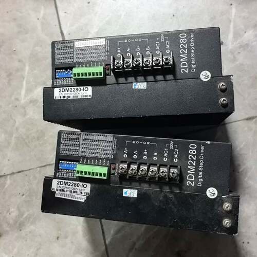 可议价110步进驱动器，220v供电 2DM2280-IO