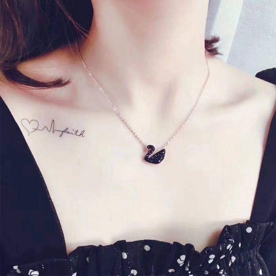 黑天鹅项链女玫瑰金不掉色气质小项链