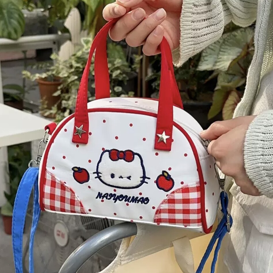 毛呢红格子刺绣小猫斜挎包红色女孩手提包少女心可爱迷你小包儿童