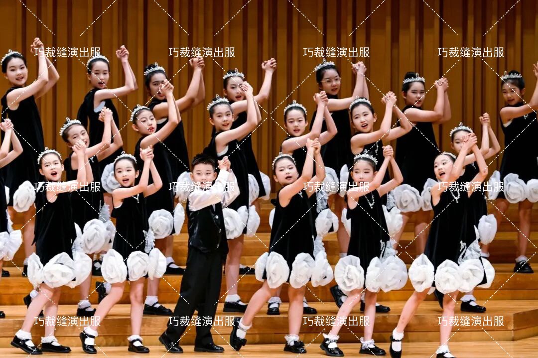 六一儿童合唱服装演出服男女童礼服中小学生表演朗诵丝绒大合唱团