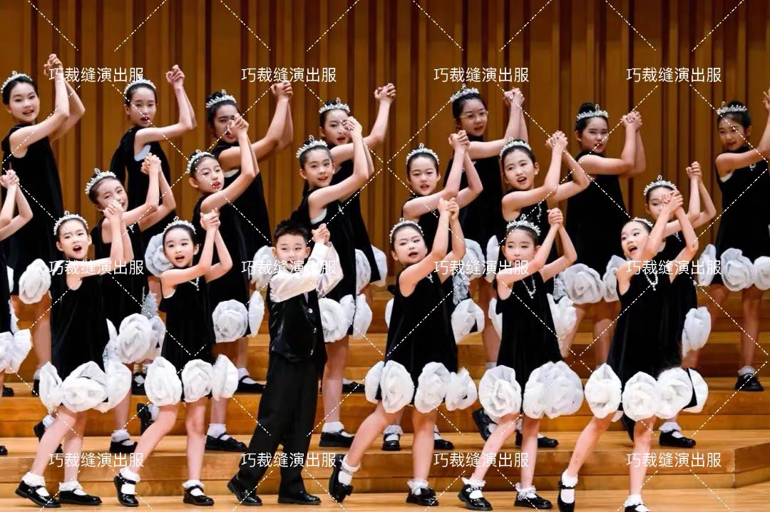 六一儿童合唱服装演出服男女童礼服中小学生表演朗诵丝绒大合唱团