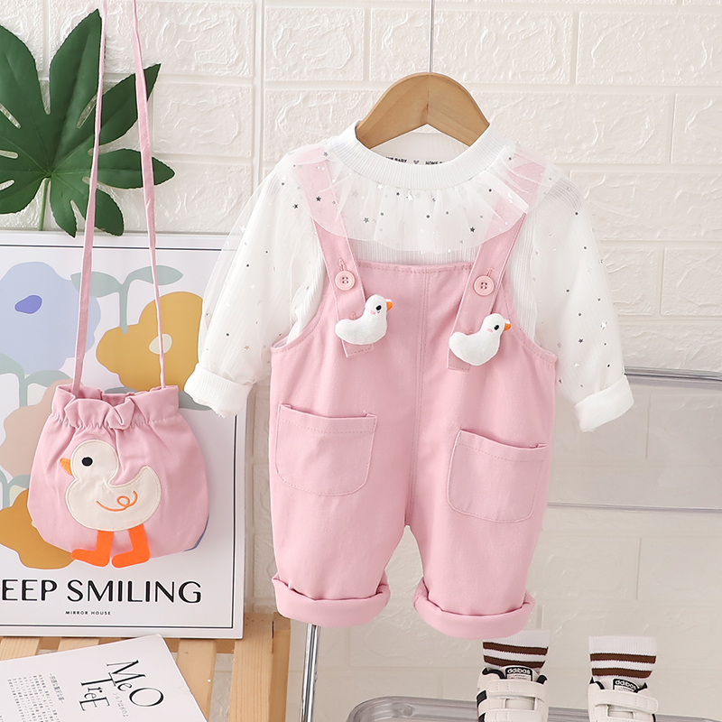 时髦背带裤女宝宝秋装两件套