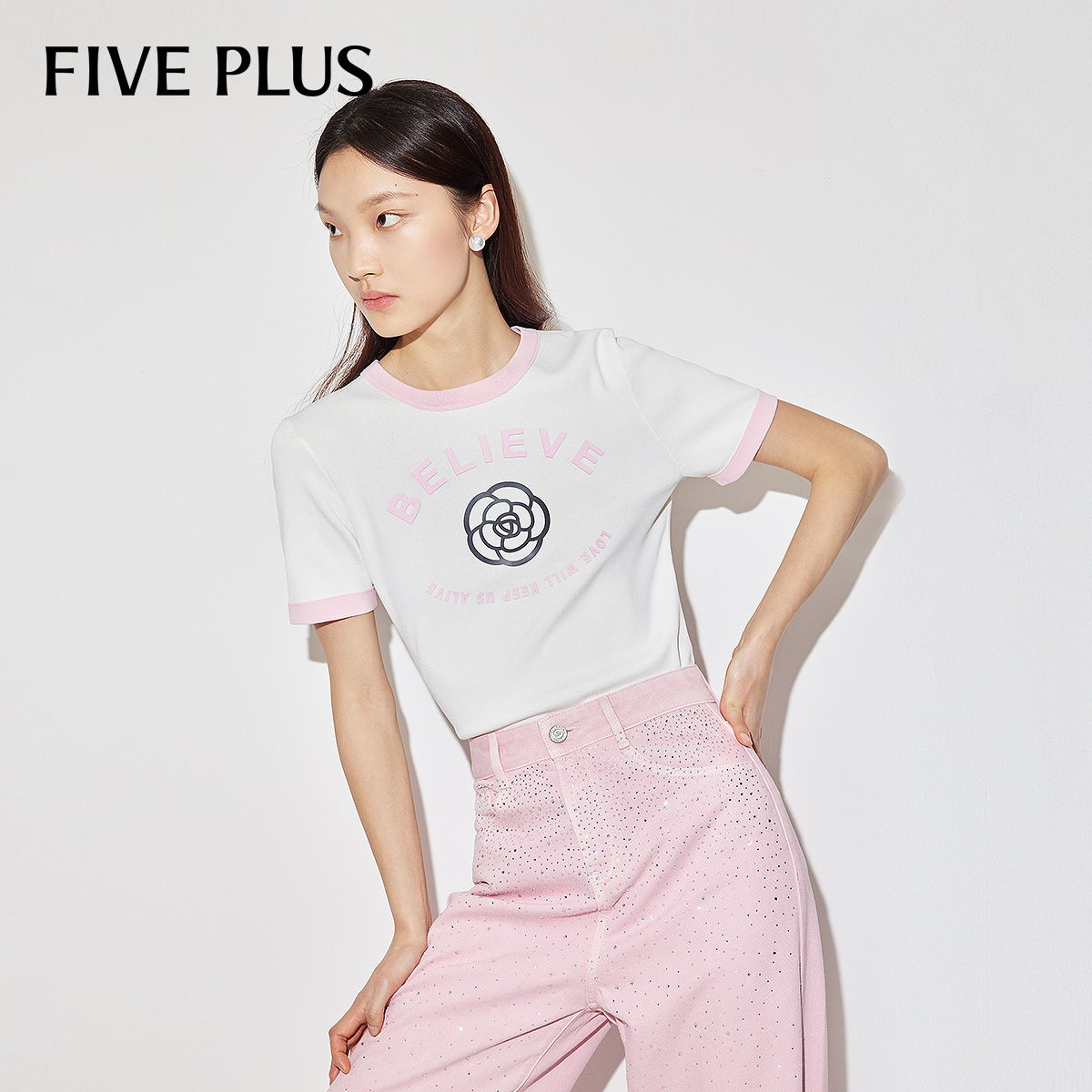 圆领短袖针织衫