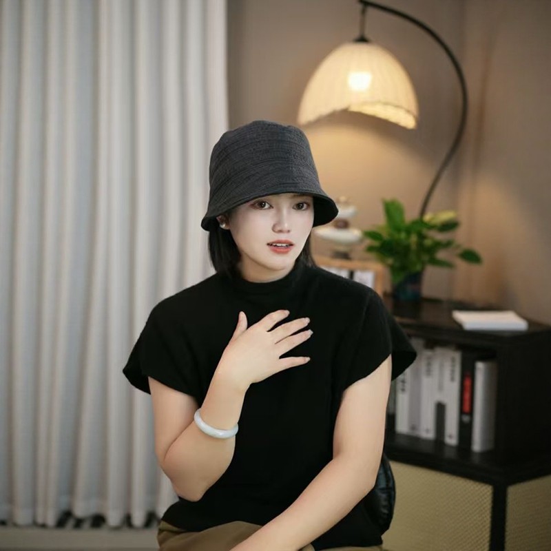 日系复古黑色渔夫帽女显脸小盆帽