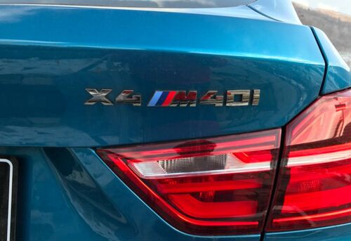 bmw宝马原厂新款车标3D后备箱