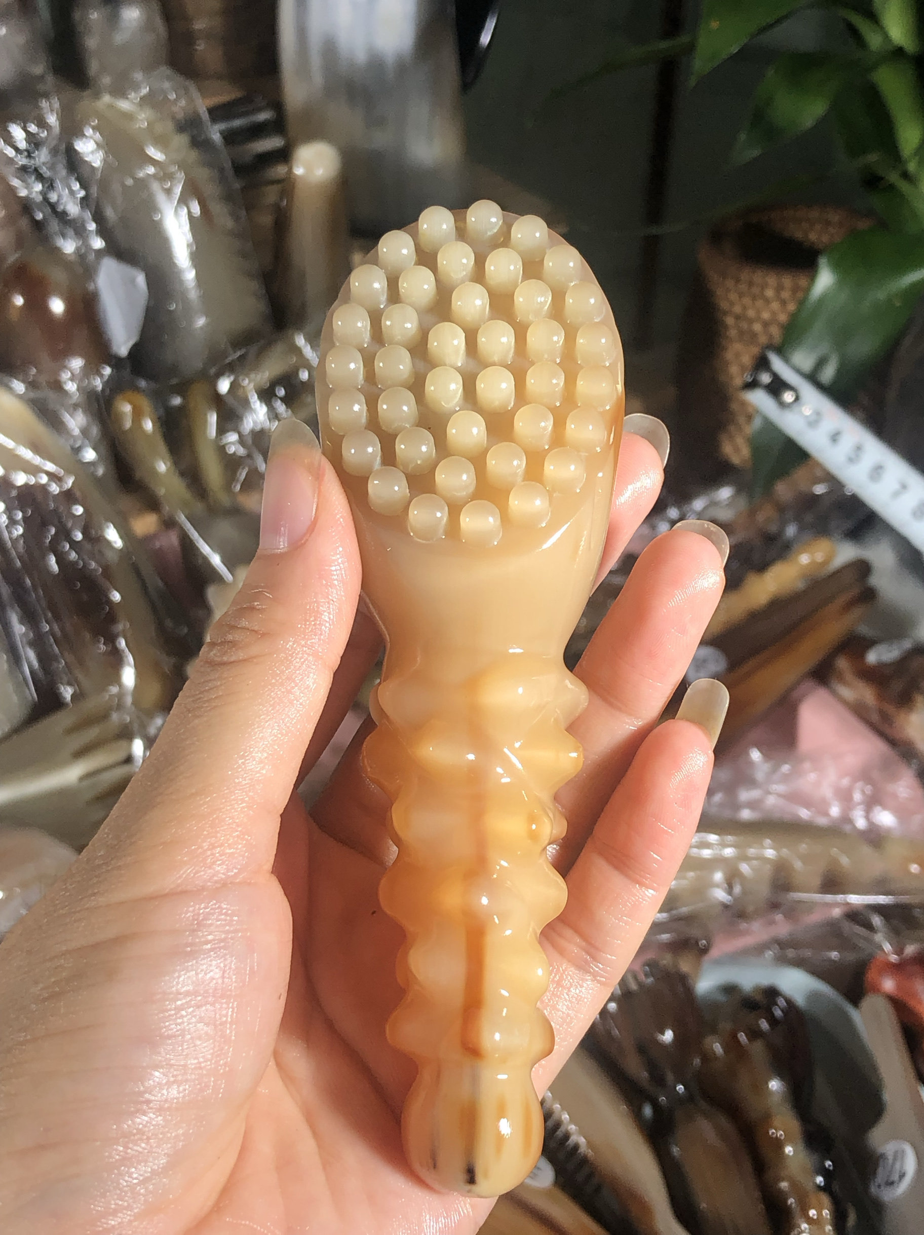 白水牛角莲蓬脸梳面部眼部按摩棒刮痧点短款
