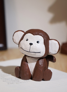 “好运小猴”手工木雕小摆件