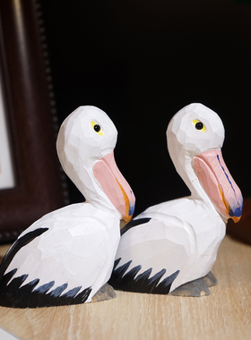 “醍醐灌顶”鹈鹕手工木雕小摆件