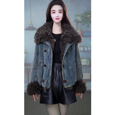 时尚百搭牛仔羽绒服外套