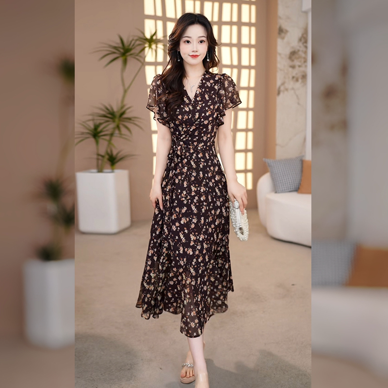 【暖棕花叙】减龄碎花连衣裙2026年夏季法式优雅收腰显瘦茶歇裙子