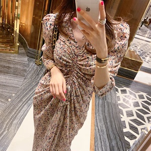 韩国东大门气质复古碎花抽绳褶皱V领泡泡袖连衣裙高腰显瘦打底裙