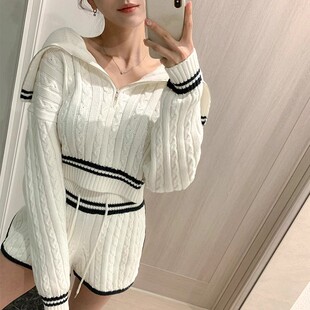 韩国东大门2024秋冬时尚洋气麻花毛衣针织衫两件套女休闲短裤套装