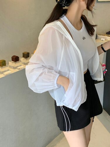 韩国运动防晒外套连帽抽绳夹克