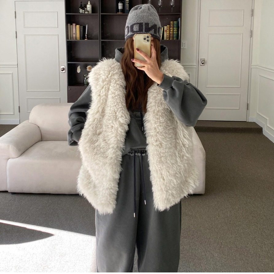 韩国东大门2025新款洋气百搭仿真毛毛马甲女环保皮草背心保暖外套