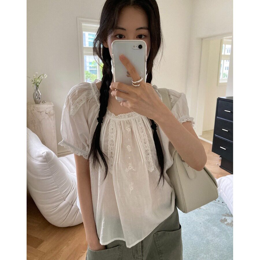 韩国蕾丝花边刺绣泡泡袖衬衫