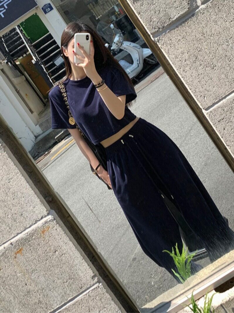 韩国东大门小圆领垫肩短款T恤上衣+松紧腰系带阔腿休闲裤女套装