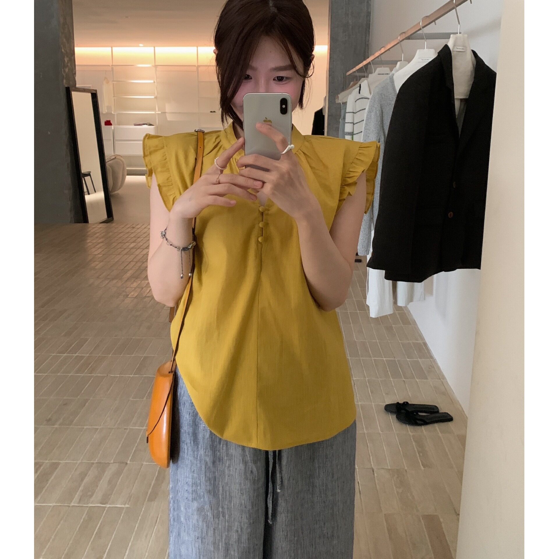 韩国东大门2026夏装新款气质显瘦荷叶边立领娃娃衬衫女飞飞袖小衫