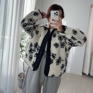 韩国东大门复古气质翻领小花朵两面穿羊羔绒加厚保暖棉服外套女