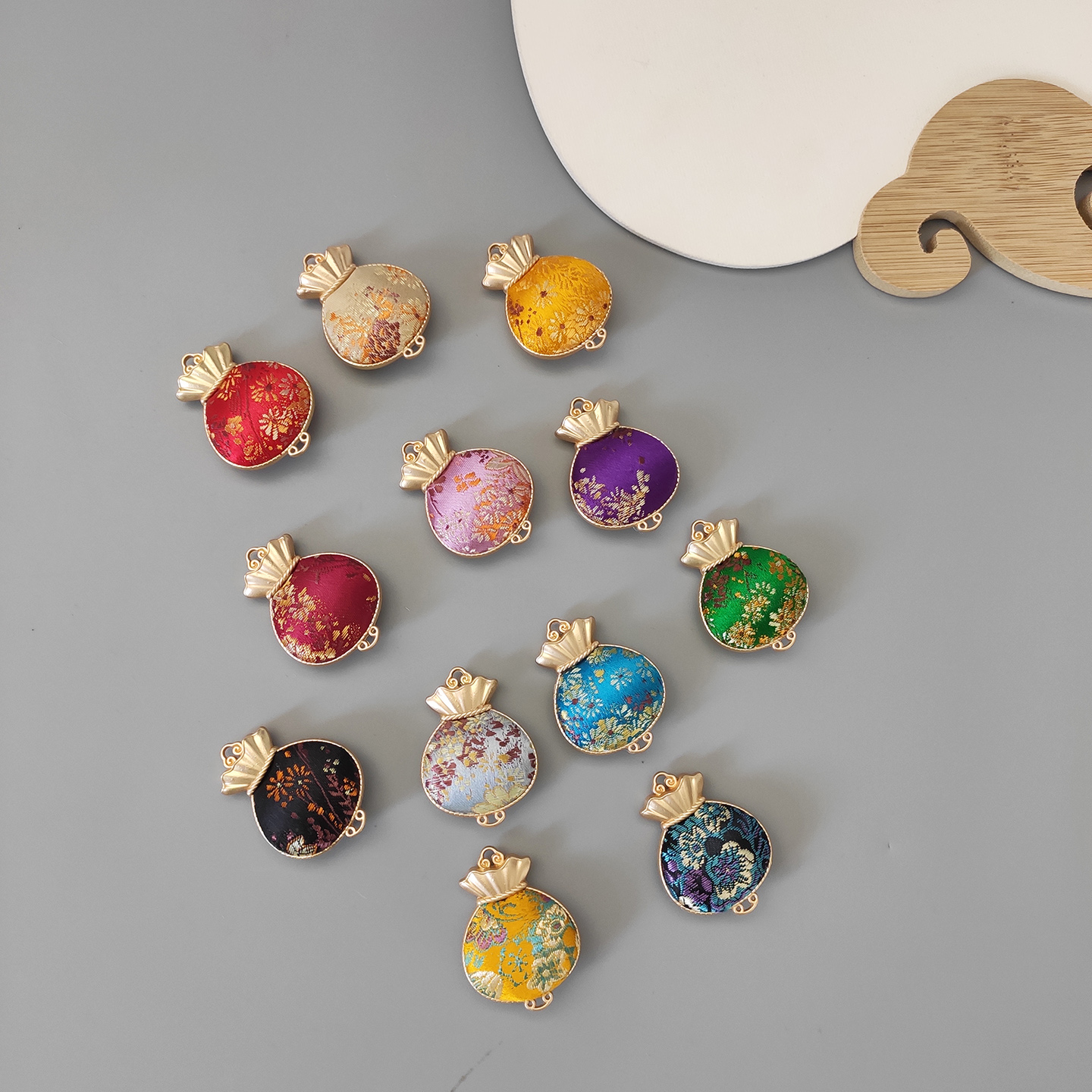 宋锦非遗金钱袋福袋吊坠挂件配饰