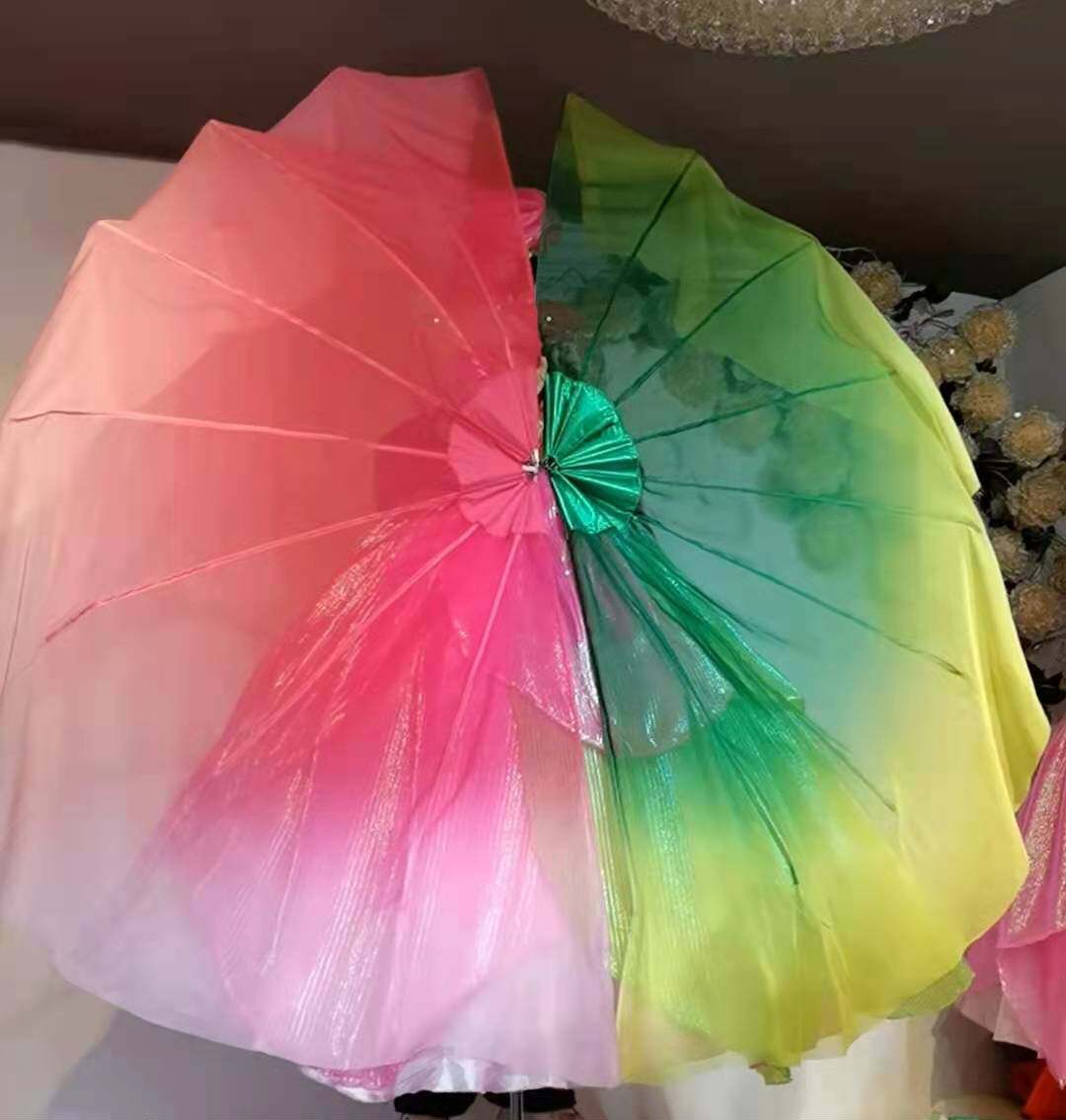 春晚春潮颂歌伴舞软骨扇子道具手持花瓣舞蹈扇大型三色仿真丝飘逸