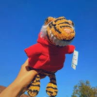 【Красное плащ】 Тигр больших зубов тигр