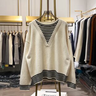 【晓艾档口实拍】时尚拼条纹V领假两件女秋冬新款高级感保暖上衣