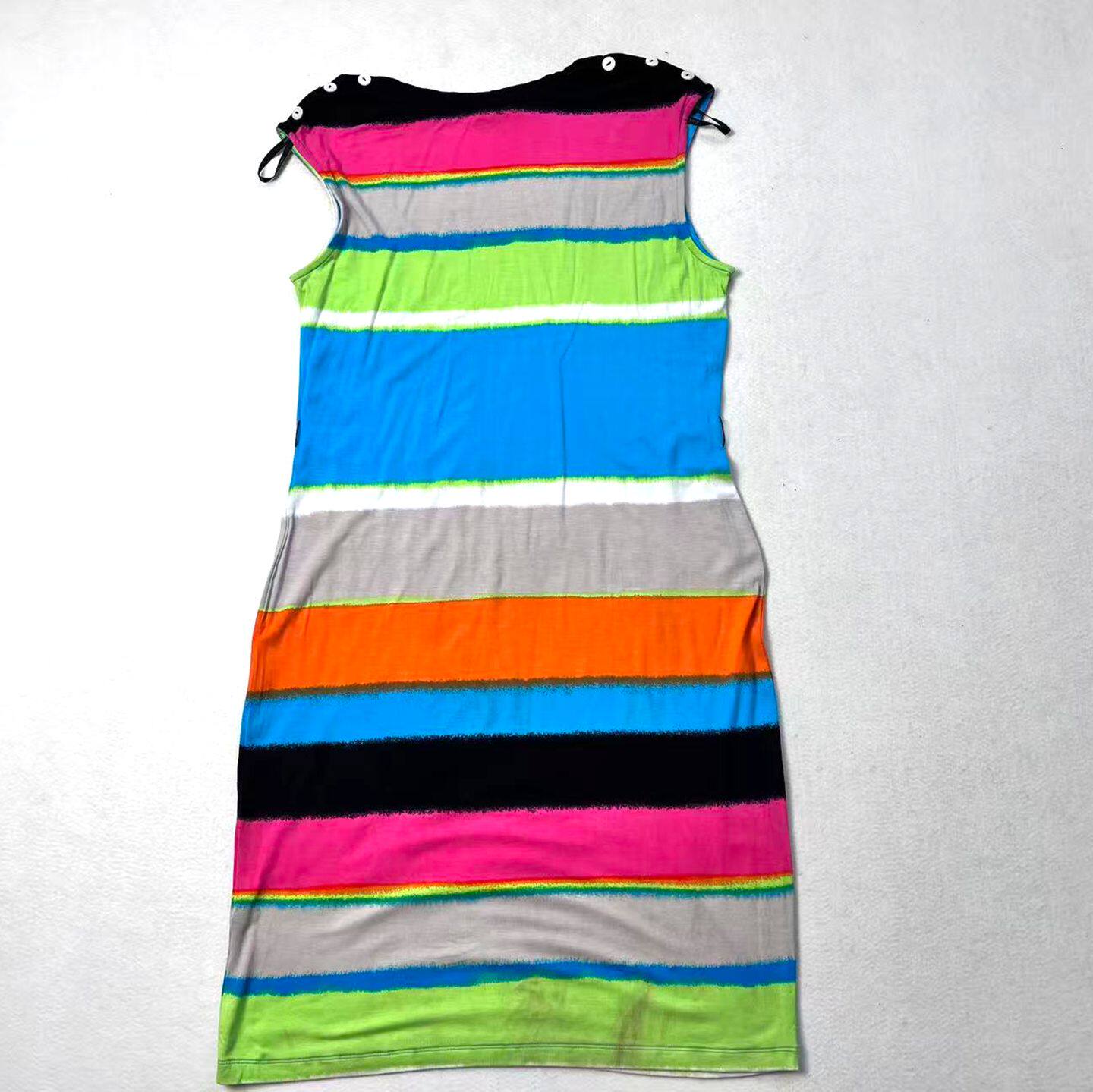 美单C**家的原96%黏胶纤维4%氨纶针织无袖彩虹连衣裙非定位印花