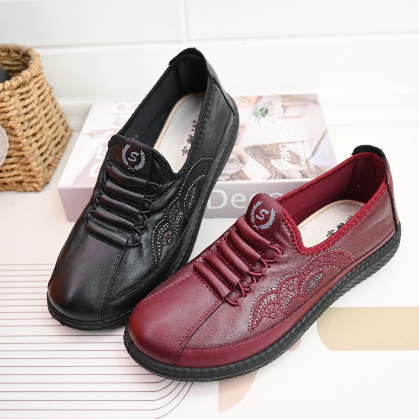 26春秋老北京软面轻底中老年妈妈奶奶宽松老太太平底防滑鞋女单鞋,女鞋,传统布鞋,淘宝优惠券,粉丝福利购,淘宝优惠卷