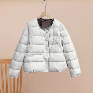 轻薄羽绒服女款2025新款无领短款圆领小个子白鸭绒时尚宽松外套冬