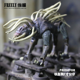 NECA 铁血战士 铁血狗 铁血墙 元祖骨头包模型