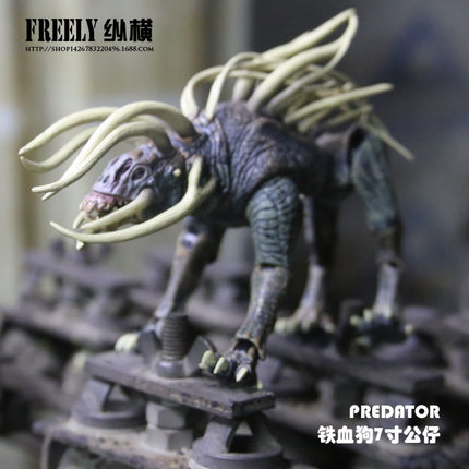 NECA 铁血战士 铁血狗 铁血墙 元祖骨头包模型