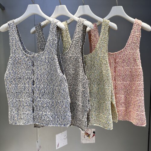 MACQNF正品2026春新款高品质宽松休闲百搭针织开衩背心女MQ89525