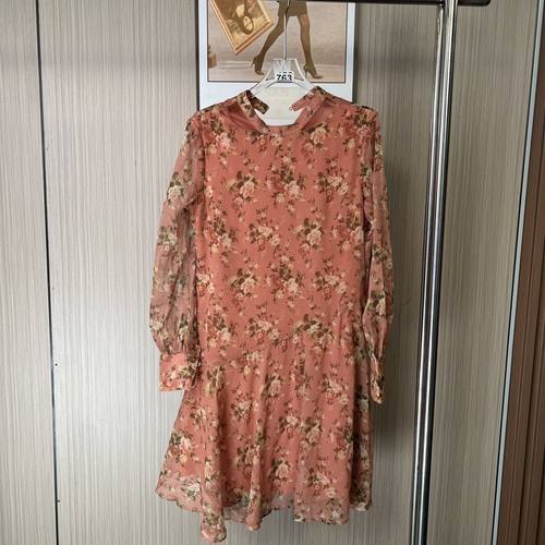 21834撤柜XG春秋装时尚设计款连衣裙