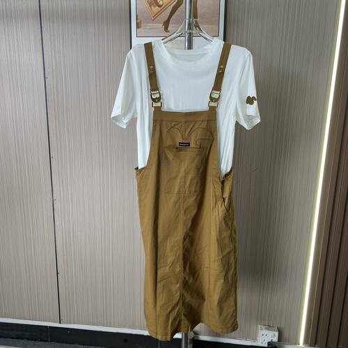 5970品牌撤柜剪标时尚女装2026夏季背带裙两件套装