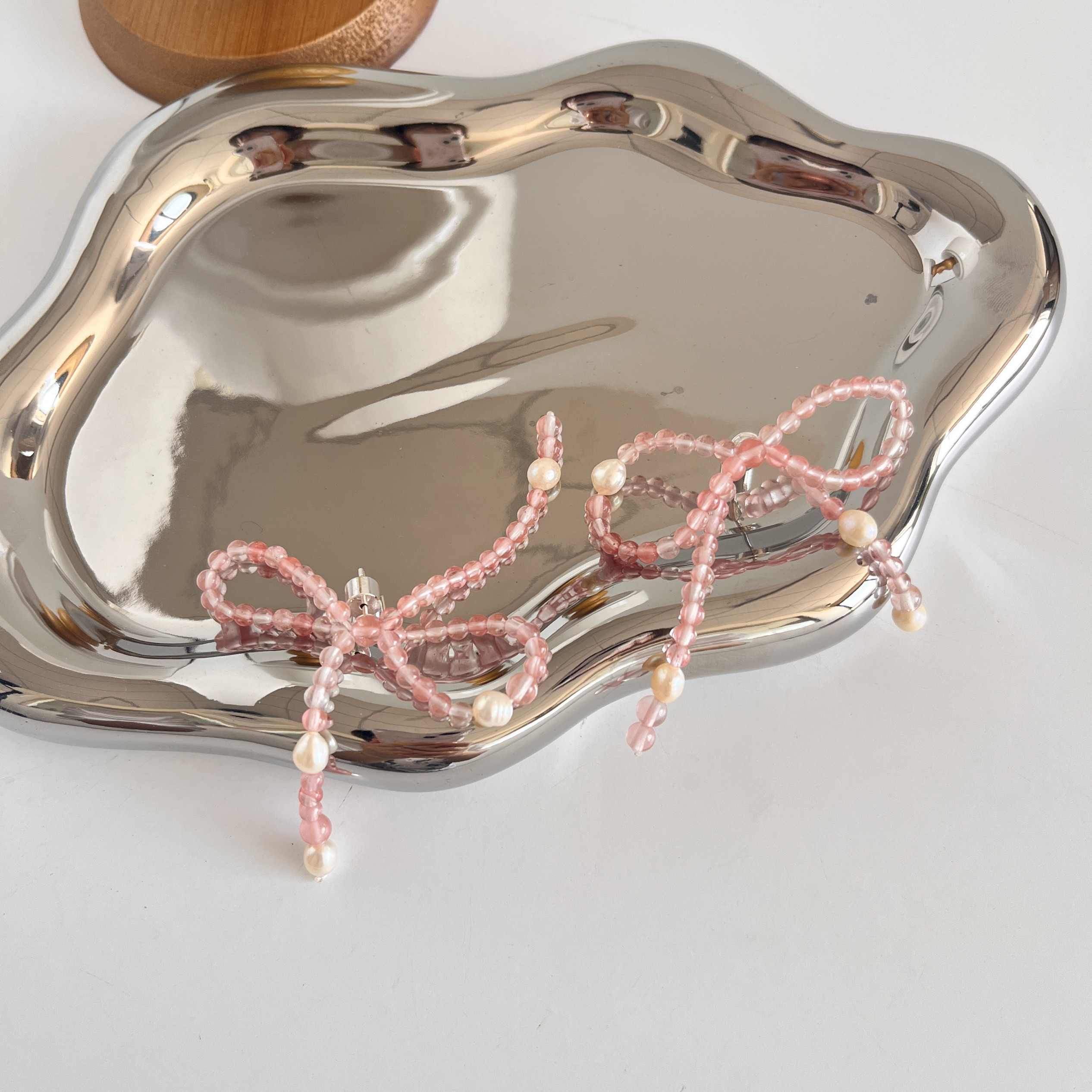 夏季新品粉色蝴蝶结天然粉晶淡水珍珠耳钉极简甜美轻奢高级感耳饰