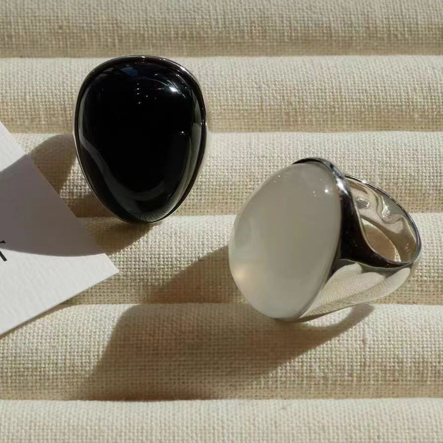 黑玛瑙宽面鸽子蛋戒指女高级感欧美复古个性中古时尚指环女