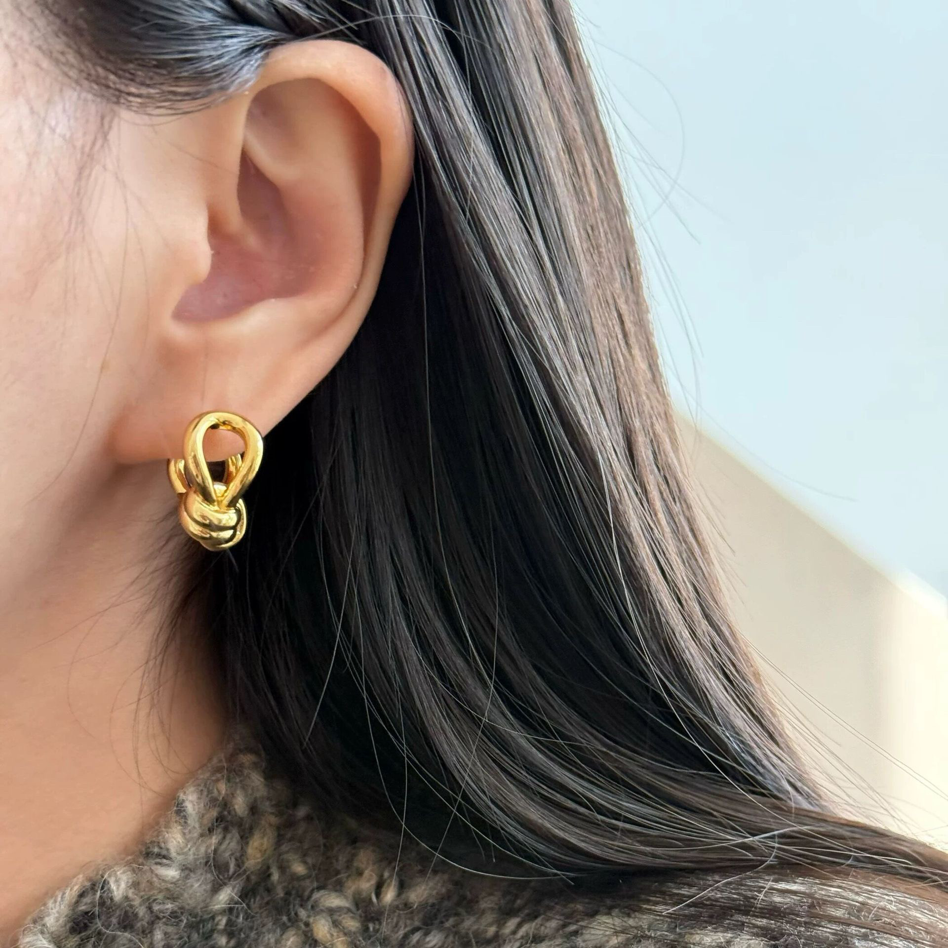 欧美时尚金色扭结耳钉耳环打结绳结耳饰通勤日常极简小众简约百搭