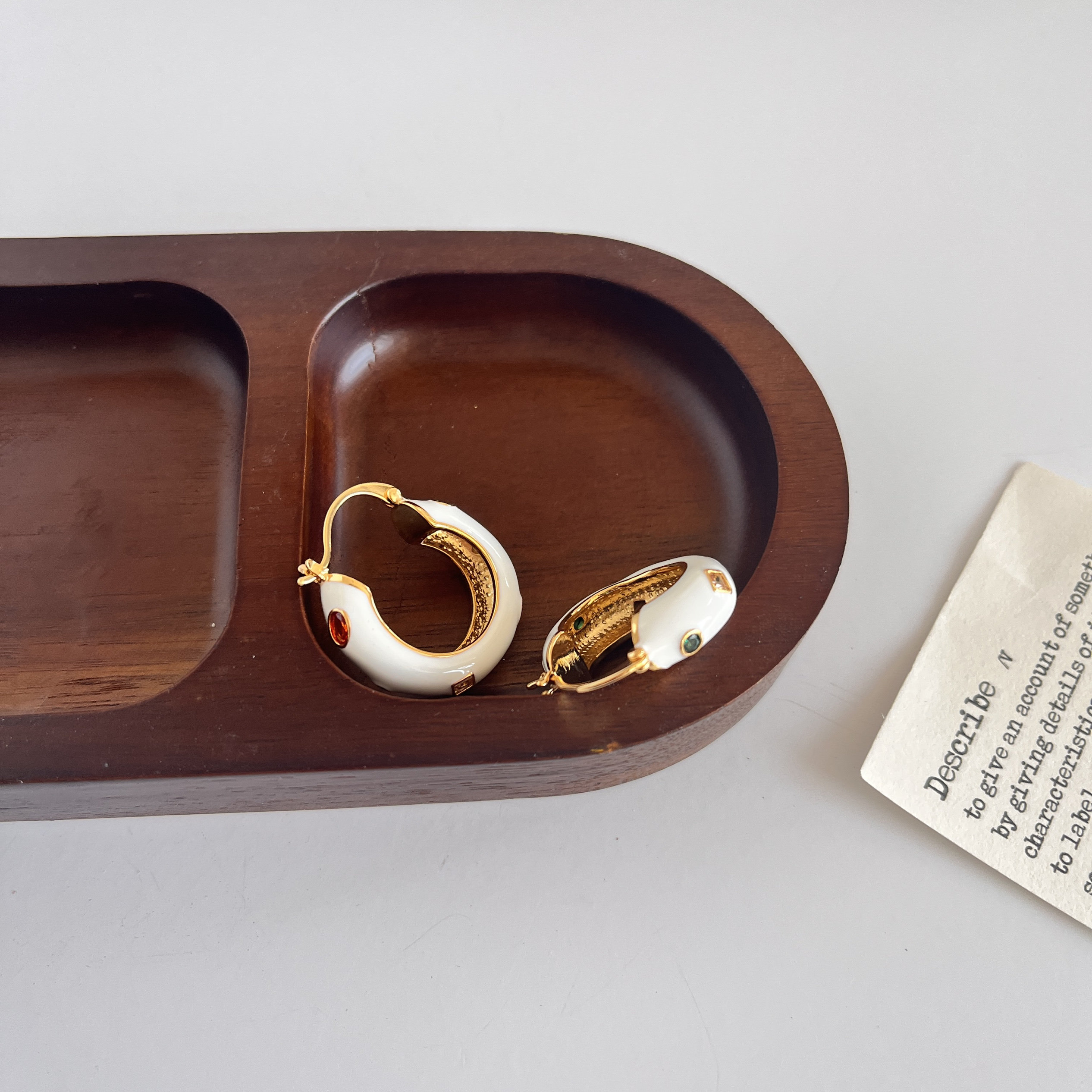 早春新款艺术油画彩绘白色珐琅圆圈耳环女镶嵌几何彩色锆石耳扣