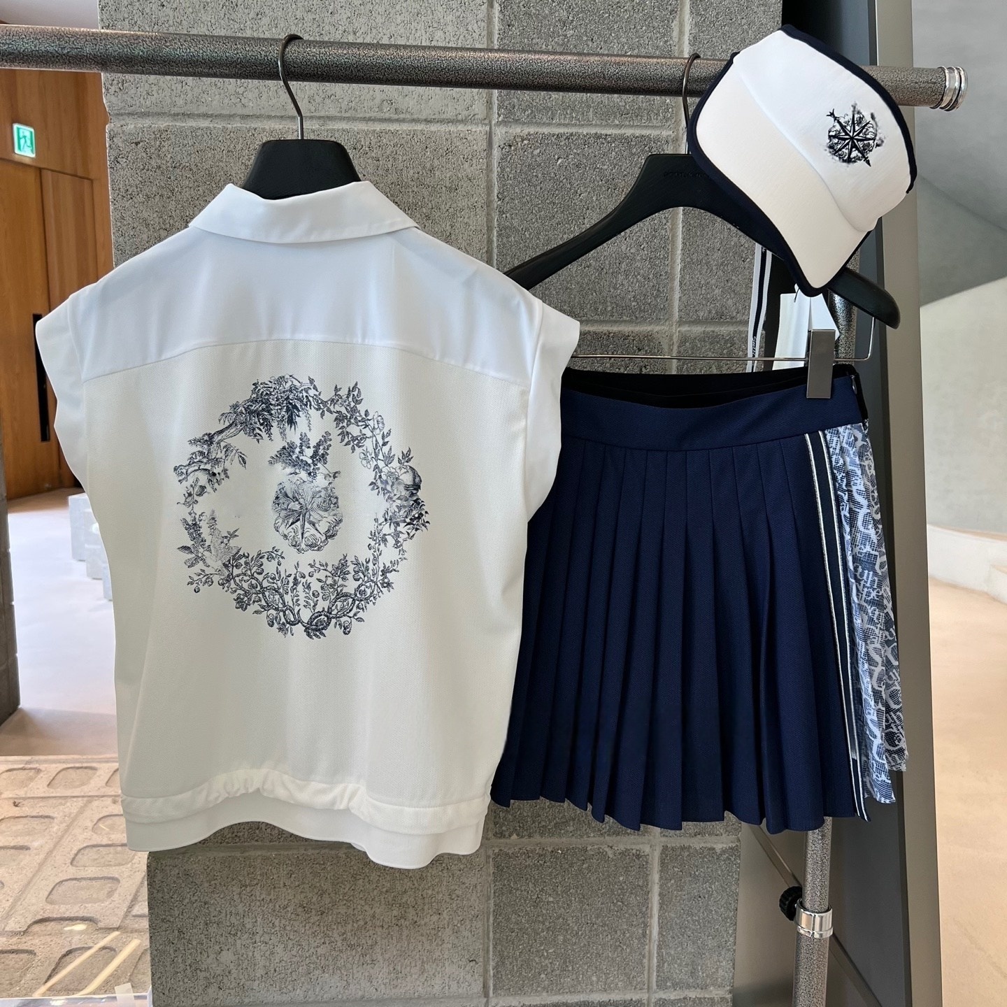 抽绳半拉链百搭翻领舒适运动休闲