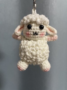 成品手工钩织小羊肖恩挂件可爱萌羊车钥匙扣包包情侣挂饰礼物