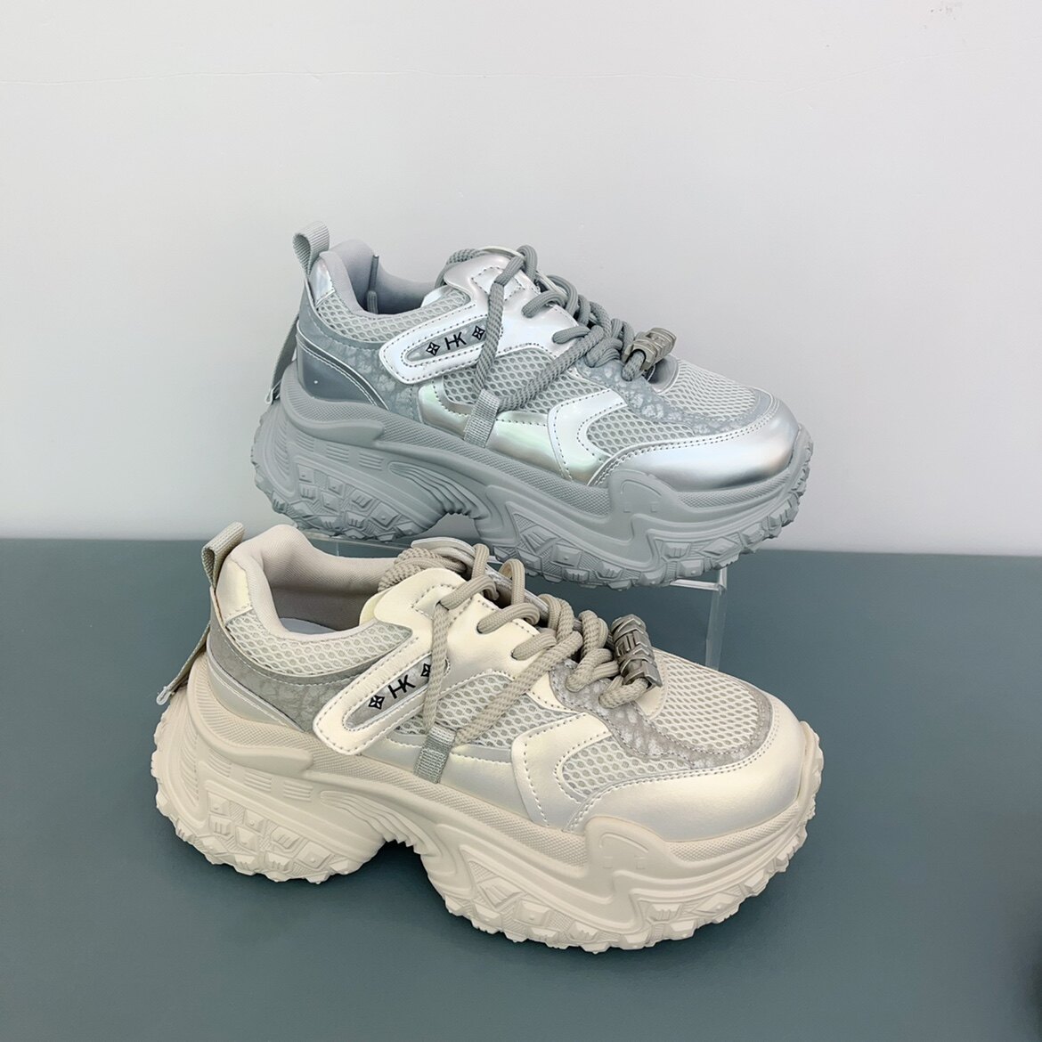 轩美诗小白鞋秋季新款厚底老爹鞋女榴莲鞋网面运动鞋女厚底德训鞋