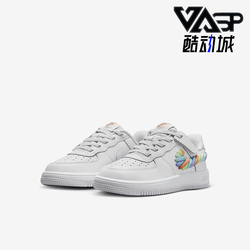 耐克儿童魔术贴易穿脱运动童鞋