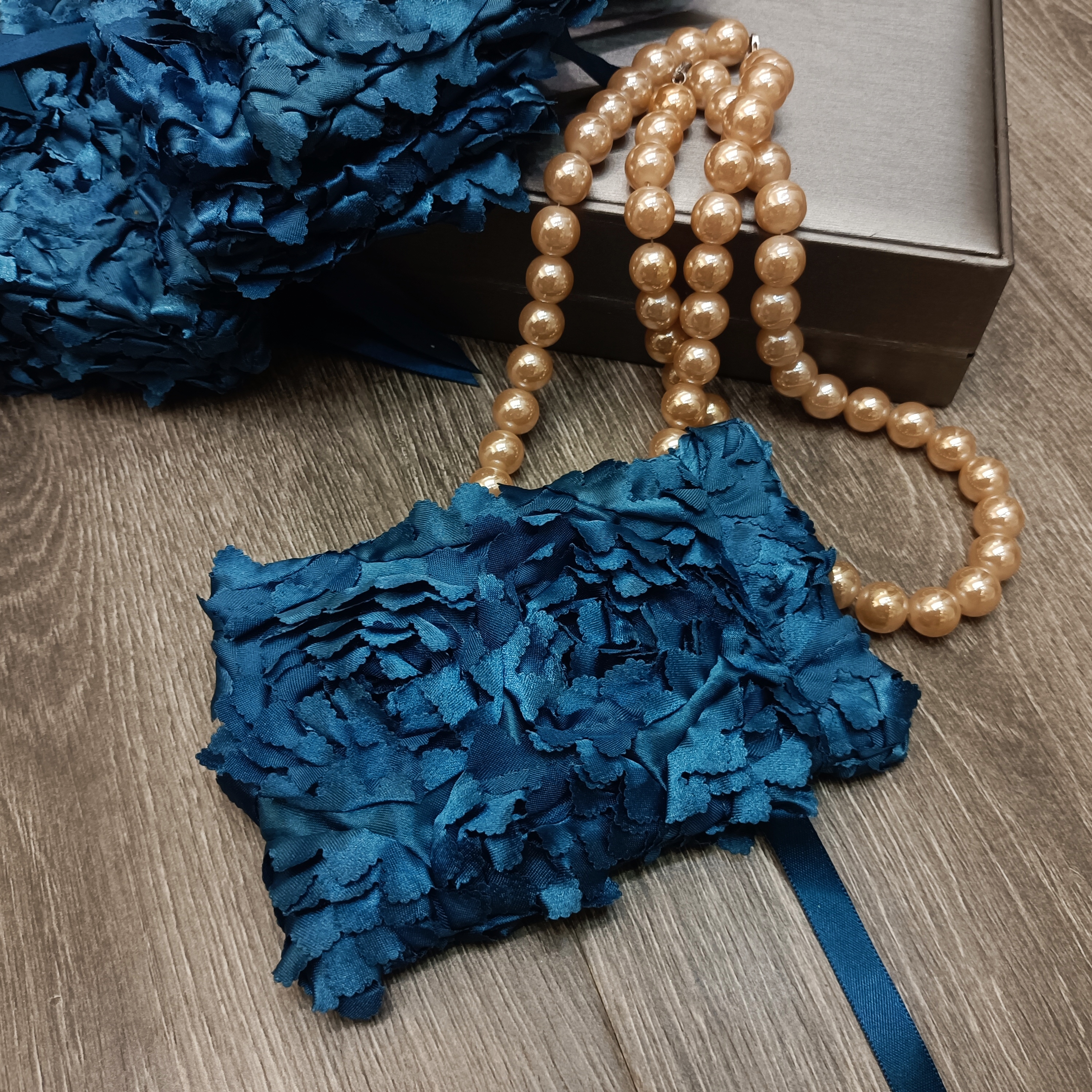 9*14cm订单库存小号弹片口蓝色立体玫瑰口红袋饰品袋零钱收纳袋