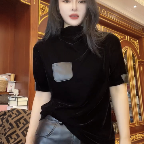 欧港妮短款羊皮拼丝绒打底衫