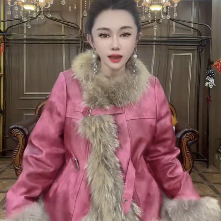 设计师款2025秋冬皮羽绒服外套女短款真貉子毛鸭绒皮草上衣宽松潮