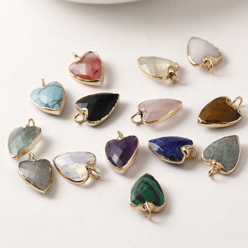 天然水晶玉石包金边尖角爱心吊坠