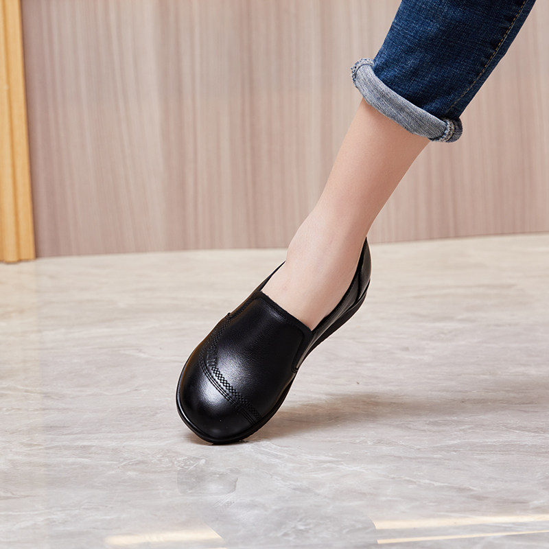 休闲真皮大码女鞋40-43码深口单鞋女真皮软底舒适平跟妈妈鞋42,女鞋,深口单鞋,淘宝优惠券,粉丝福利购,淘宝优惠卷