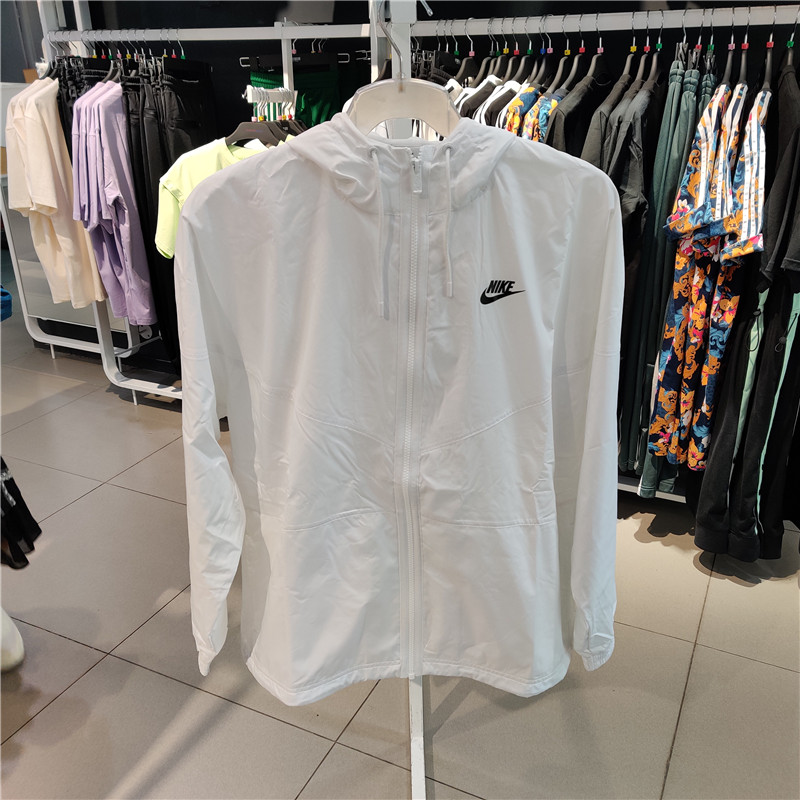 7月NIKE耐克白色外套女上衣夏季新款薄款运动休闲夹克DD5853-100